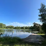 Villa Lake&forest&city